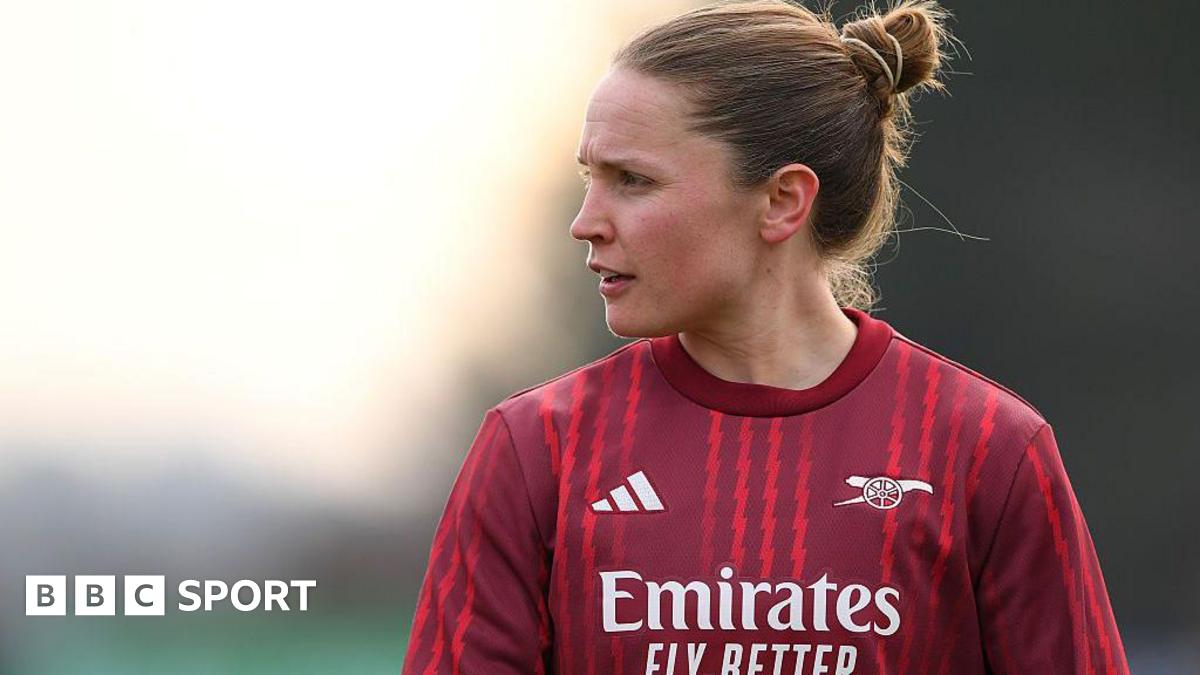 Kim Little: Arsenal captain signs one-year contract extension